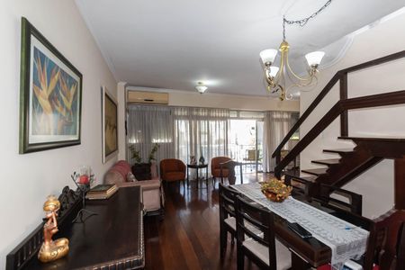 Apartamento à venda com 177m², 4 quartos e 2 vagasSala