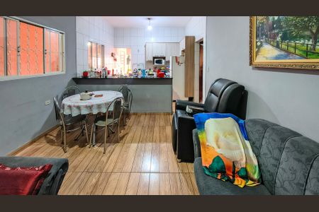 Sala de casa à venda com 8 quartos, 300m² em Parque Grajau, São Paulo