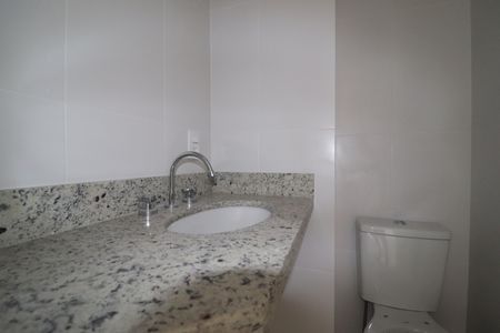 Apartamento à venda com 58m², 2 quartos e 1 vagaBanheiro 2