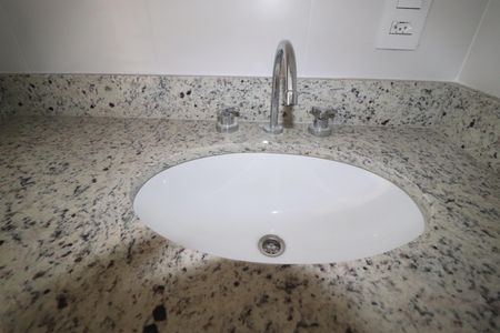 Apartamento à venda com 58m², 2 quartos e 1 vagaBanheiro 2