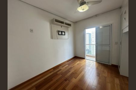 Apartamento à venda com 120m², 3 quartos e 2 vagasSuíte 2