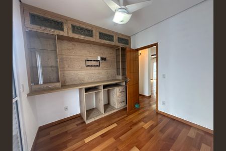 Apartamento à venda com 120m², 3 quartos e 2 vagasQuarto