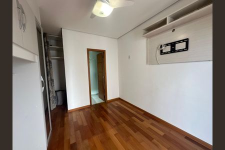 Apartamento à venda com 120m², 3 quartos e 2 vagasSuíte 2