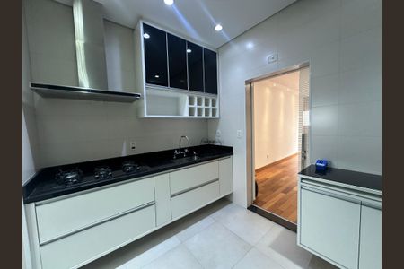 Apartamento à venda com 120m², 3 quartos e 2 vagasCozinha