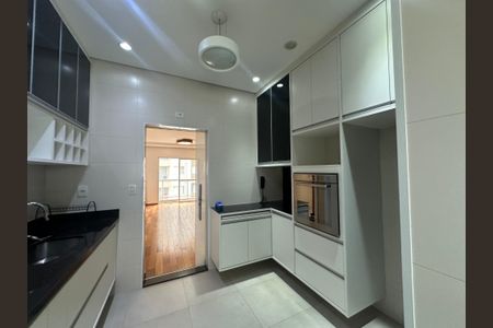 Apartamento à venda com 120m², 3 quartos e 2 vagasCozinha