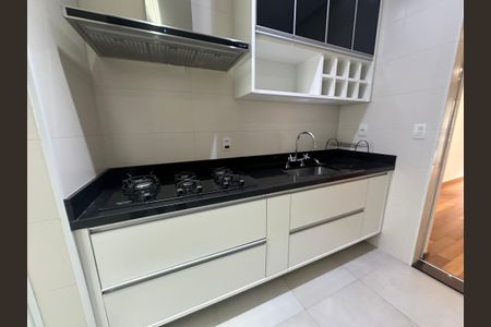 Apartamento à venda com 120m², 3 quartos e 2 vagasCozinha