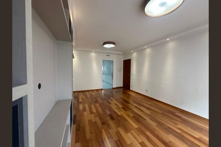 Apartamento à venda com 120m², 3 quartos e 2 vagasSala