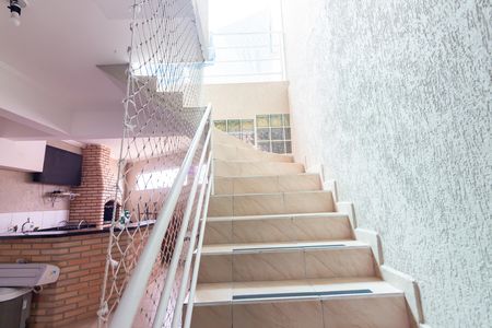 Casa à venda com 217m², 3 quartos e 6 vagasQuintal