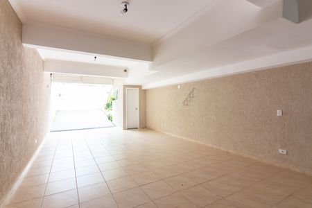 Casa à venda com 217m², 3 quartos e 6 vagasGaragem