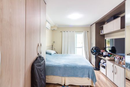 Casa à venda com 217m², 3 quartos e 6 vagasSuíte 