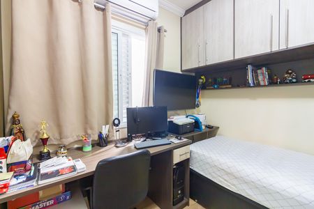 Casa à venda com 217m², 3 quartos e 6 vagasQuarto 2