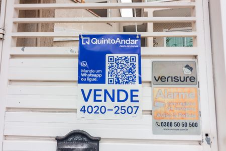 Casa à venda com 217m², 3 quartos e 6 vagasPlaca 