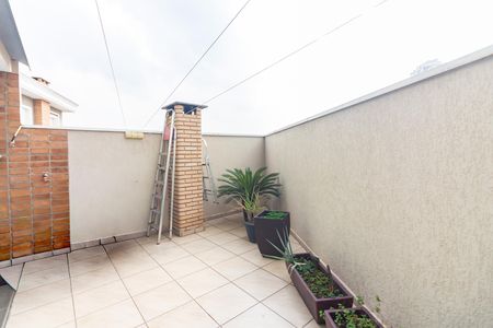 Casa à venda com 217m², 3 quartos e 6 vagasQuintal