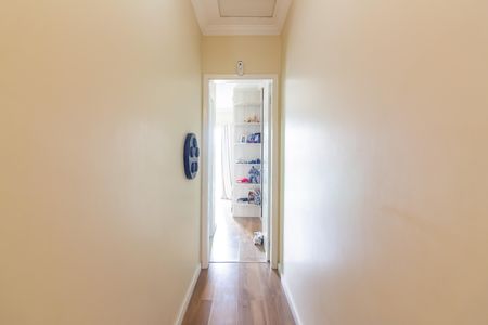 Casa à venda com 217m², 3 quartos e 6 vagasCorredor