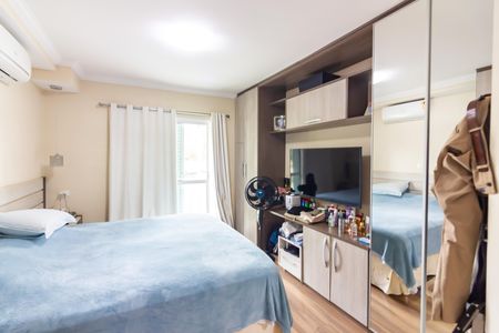 Casa à venda com 217m², 3 quartos e 6 vagasSuíte 