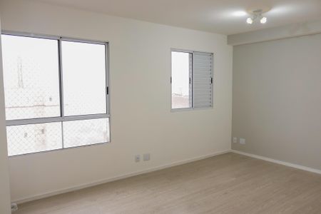 Sala/Quarto de kitnet/studio para alugar com 1 quarto, 27m² em Conceicao, Osasco