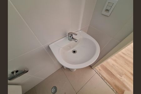 Banheiro de apartamento à venda com 2 quartos, 50m² em Vila Dom Pedro Ii, São Paulo