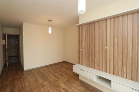 Apartamento para alugar com 55m², 2 quartos e 1 vagaSala 