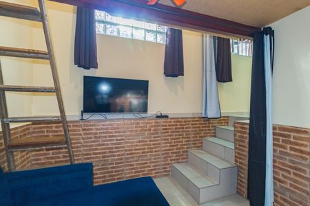 Sala/Quarto de casa de condomínio para alugar com 1 quarto, 33m² em Vila Maria Zelia, São Paulo