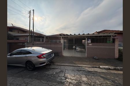 Casa à venda com 365m², 3 quartos e 6 vagasFachada