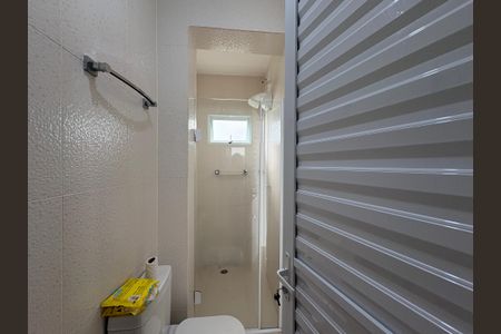 Casa à venda com 365m², 3 quartos e 6 vagasBanheiro de serviço