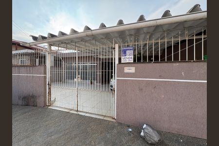 Casa à venda com 365m², 3 quartos e 6 vagasFachada