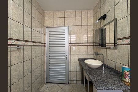 Casa à venda com 365m², 3 quartos e 6 vagasBanheiro