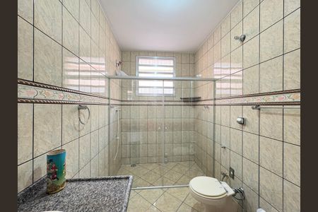 Casa à venda com 365m², 3 quartos e 6 vagasBanheiro