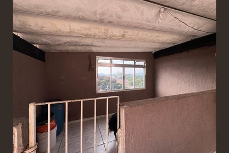 Casa à venda com 365m², 3 quartos e 6 vagasQuintal/ Churrasqueira 