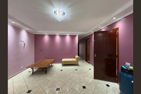 Casa à venda com 365m², 3 quartos e 6 vagasSala