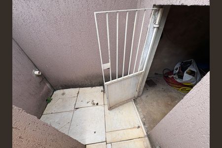Casa à venda com 365m², 3 quartos e 6 vagasEntrada do Porão 