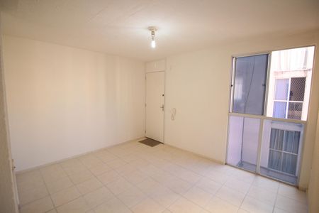 Sala de apartamento para alugar com 2 quartos, 44m² em Distrito Industrial do Jatoba, Contagem