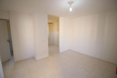 Sala de apartamento para alugar com 2 quartos, 44m² em Distrito Industrial do Jatoba, Contagem