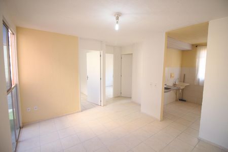 Sala de apartamento para alugar com 2 quartos, 44m² em Distrito Industrial do Jatoba, Contagem