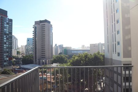 Apartamento para alugar com 68m², 2 quartos e sem vagaVaranda