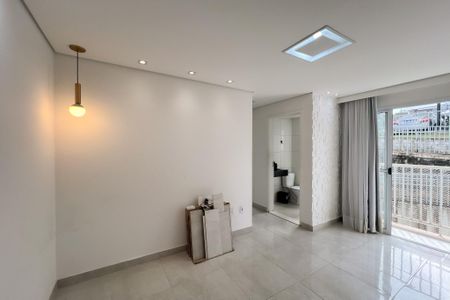 Apartamento para alugar com 48m², 2 quartos e 1 vaga Apartamento para alugar com 48m², 2 quartos e 1 vagaSala