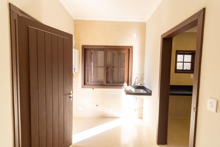 Casa à venda com 300m², 4 quartos e 3 vagas Casa à venda com 300m², 4 quartos e 3 vagasÁrea de Serviço