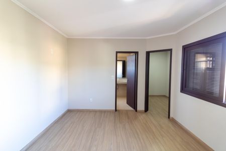 Casa à venda com 300m², 4 quartos e 3 vagas Casa à venda com 300m², 4 quartos e 3 vagasSuíte