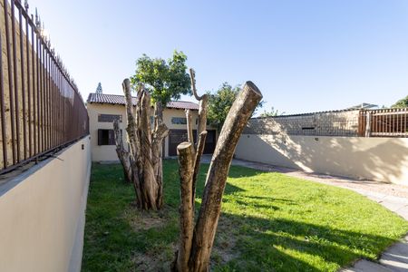 Casa à venda com 300m², 4 quartos e 3 vagas Casa à venda com 300m², 4 quartos e 3 vagasÁrea Externa