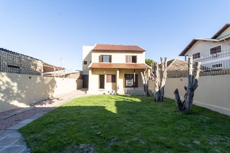 Casa à venda com 300m², 4 quartos e 3 vagas Casa à venda com 300m², 4 quartos e 3 vagasÁrea Externa