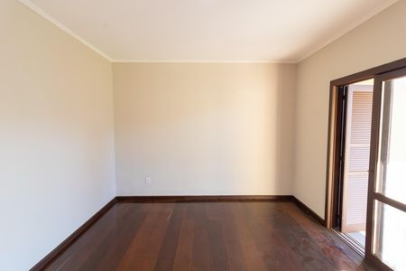 Casa à venda com 300m², 4 quartos e 3 vagas Casa à venda com 300m², 4 quartos e 3 vagasSala de Jantar