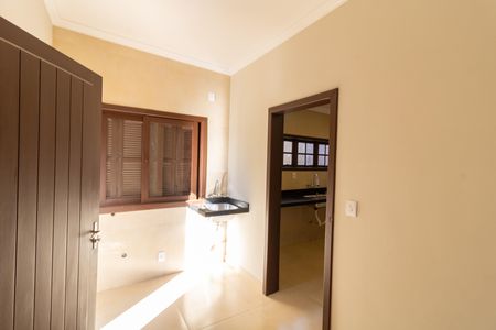 Casa à venda com 300m², 4 quartos e 3 vagas Casa à venda com 300m², 4 quartos e 3 vagasÁrea de Serviço