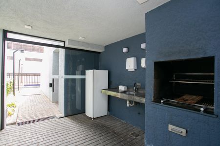 Apartamento à venda com 44m², 2 quartos e 1 vaga Apartamento à venda com 44m², 2 quartos e 1 vagaÁrea comum - Churrasqueira