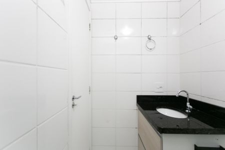 Apartamento à venda com 44m², 2 quartos e 1 vaga Apartamento à venda com 44m², 2 quartos e 1 vagaBanheiro