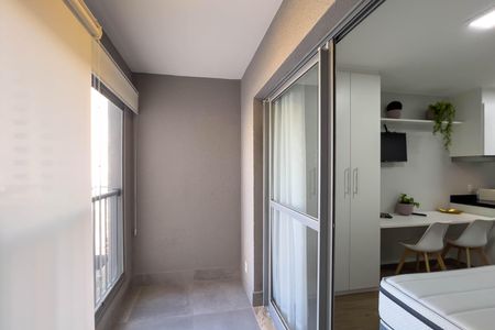 Varanda de kitnet/studio para alugar com 1 quarto, 30m² em Vila Mariana, São Paulo