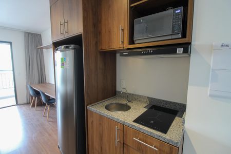Cozinha de apartamento para alugar com 1 quarto, 35m² em Butantã, São Paulo