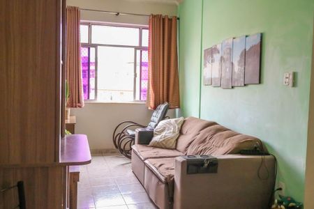 Apartamento à venda com 65m², 2 quartos e 1 vagaSala