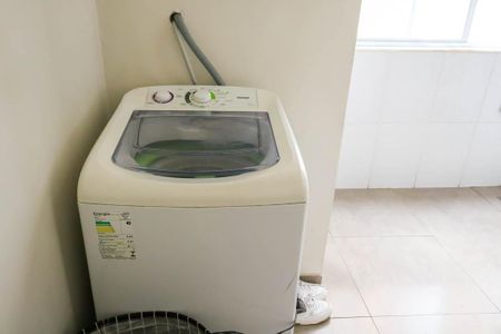 Apartamento à venda com 65m², 2 quartos e 1 vagaÁrea de Serviço