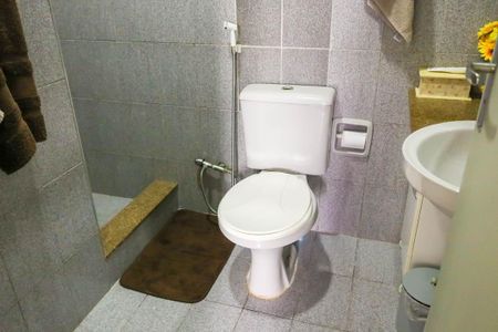 Apartamento à venda com 65m², 2 quartos e 1 vagaBanheiro 