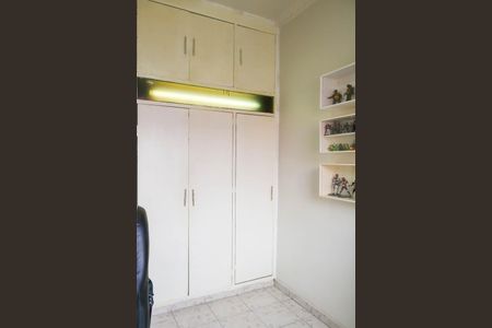 Apartamento à venda com 65m², 2 quartos e 1 vagaQuarto 2